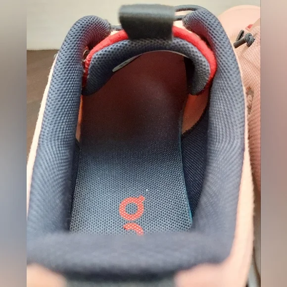 On Cloud Sky Rose Red Pink Youth Size 4.5 Style 3YD11440645 - Picture 15 of 16